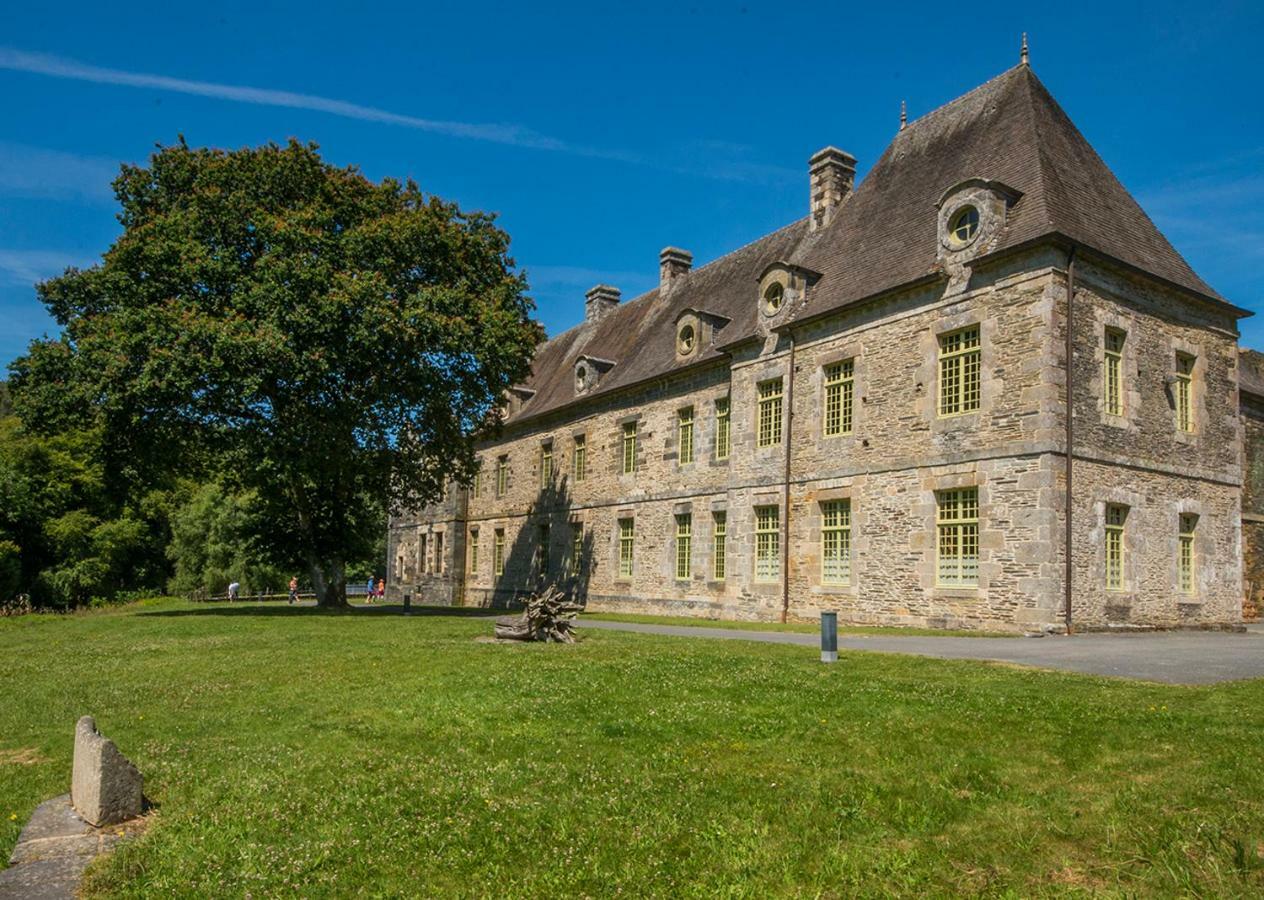 Auberge Le Canard Qui Rit Plelauff Exterior photo